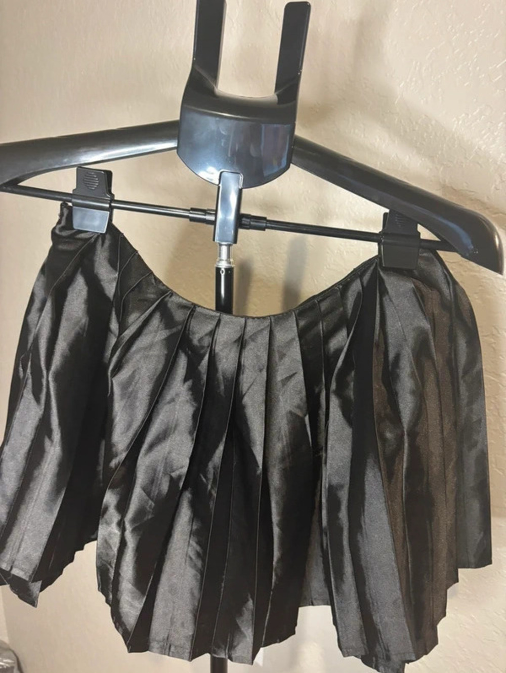 PrettyLittleThing Black Satin Pleated Micro Mini Skirt US6